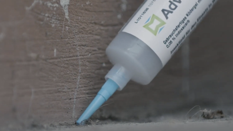 Il caso di Bobenheim-Roxheim – supercolonia di formicheGli abitanti di Bobenheim-Roxheim, vittime di una super-colonia di formiche, si riuniscono per decidere sul da farsi. Si affideranno a professionisti della disinfestazione? Advion® funzionerà laddove altri prodotti hanno fallito? <br>Guarda il videochevron_right
