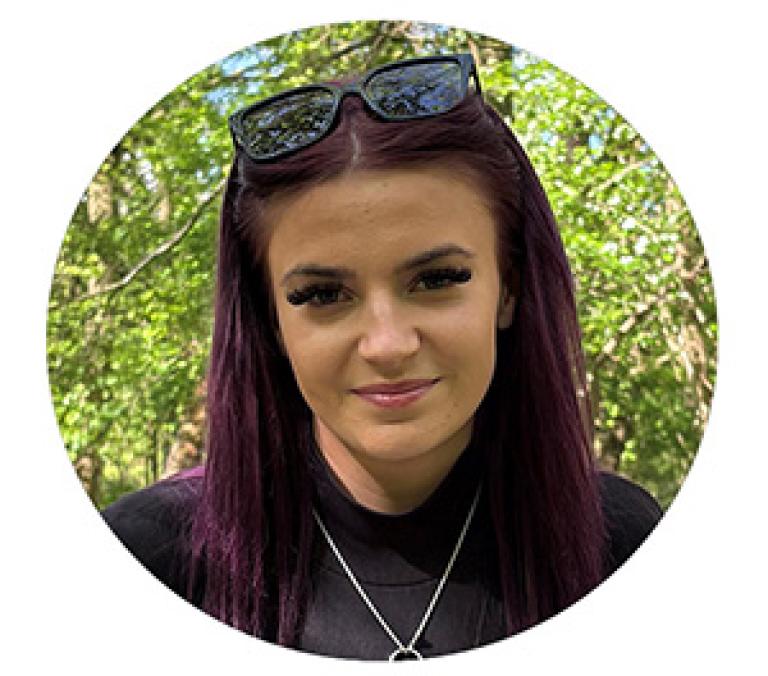jess_symak_circle_300px.jpg